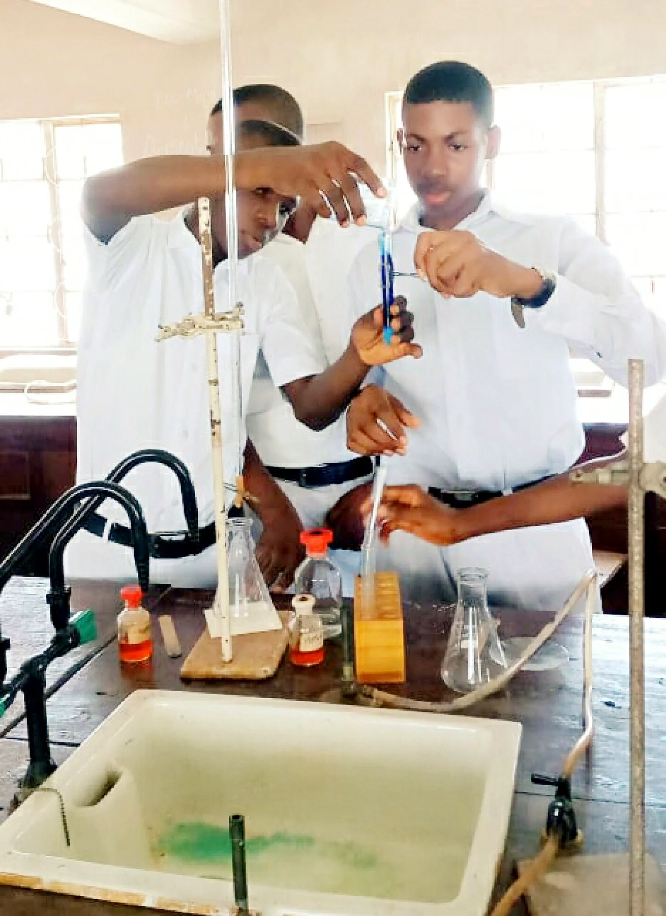 Practical chemistry in the science block